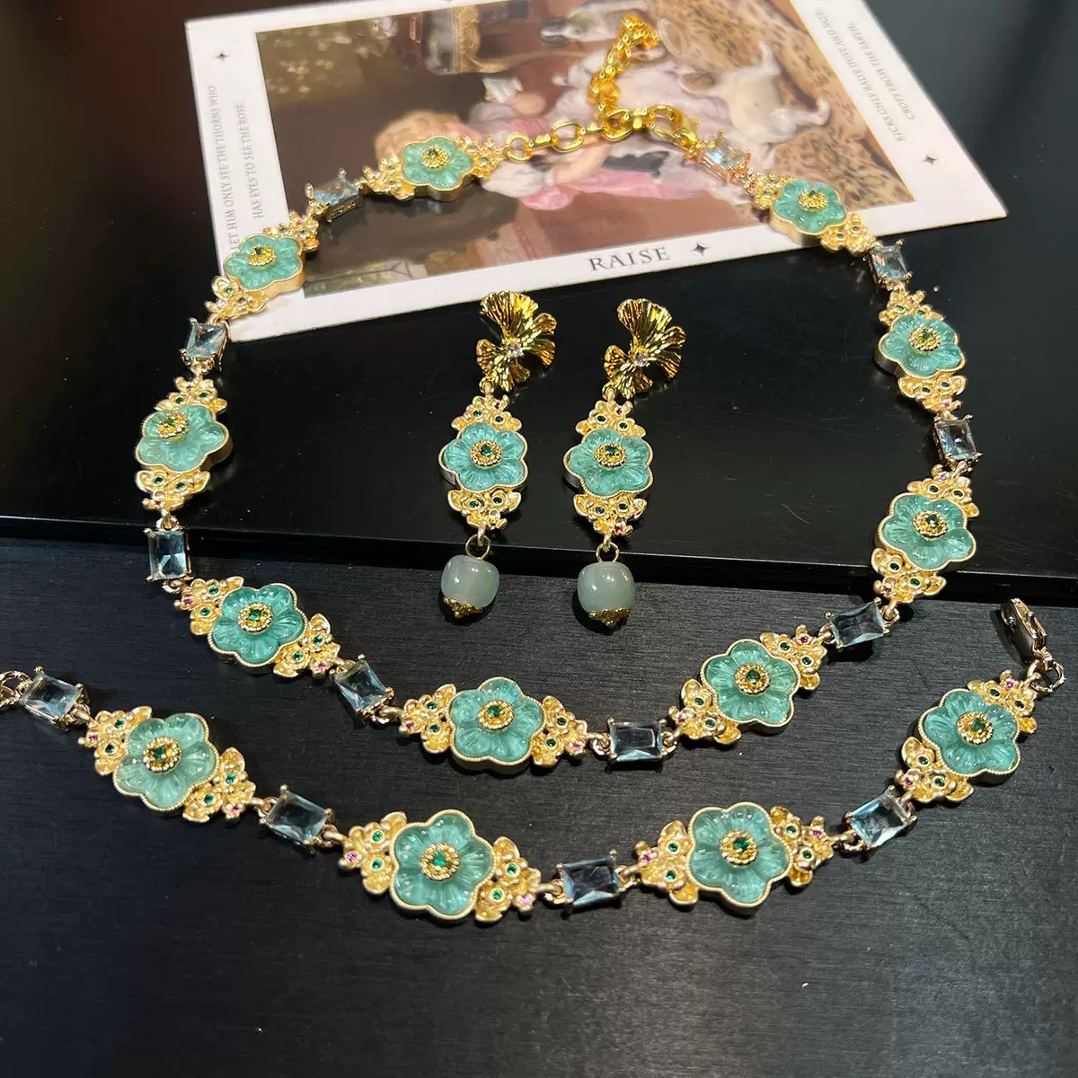Vintage Floral Set – Necklace, Bracelet & Earrings - Image 11