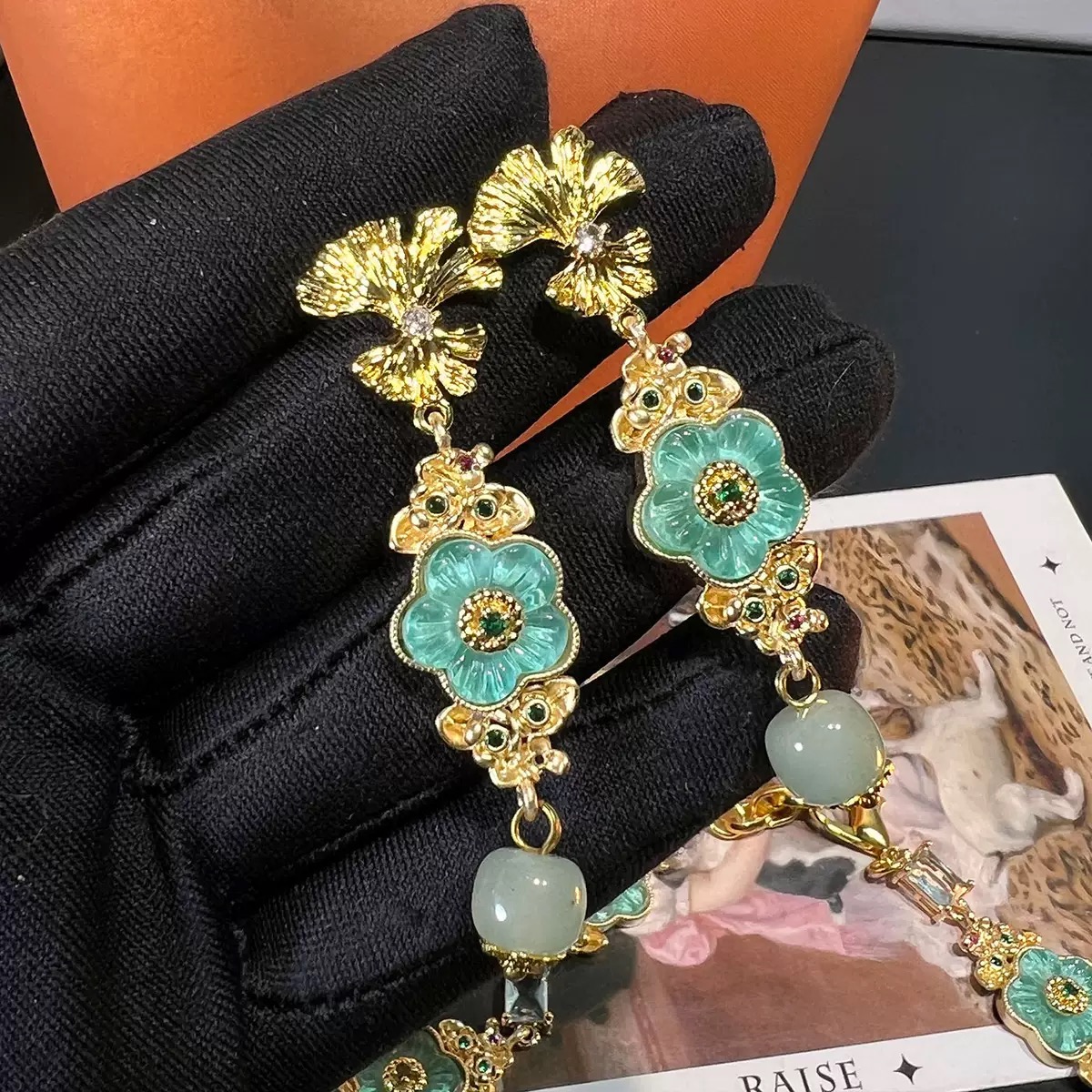 Vintage Floral Set – Necklace, Bracelet & Earrings - Image 4
