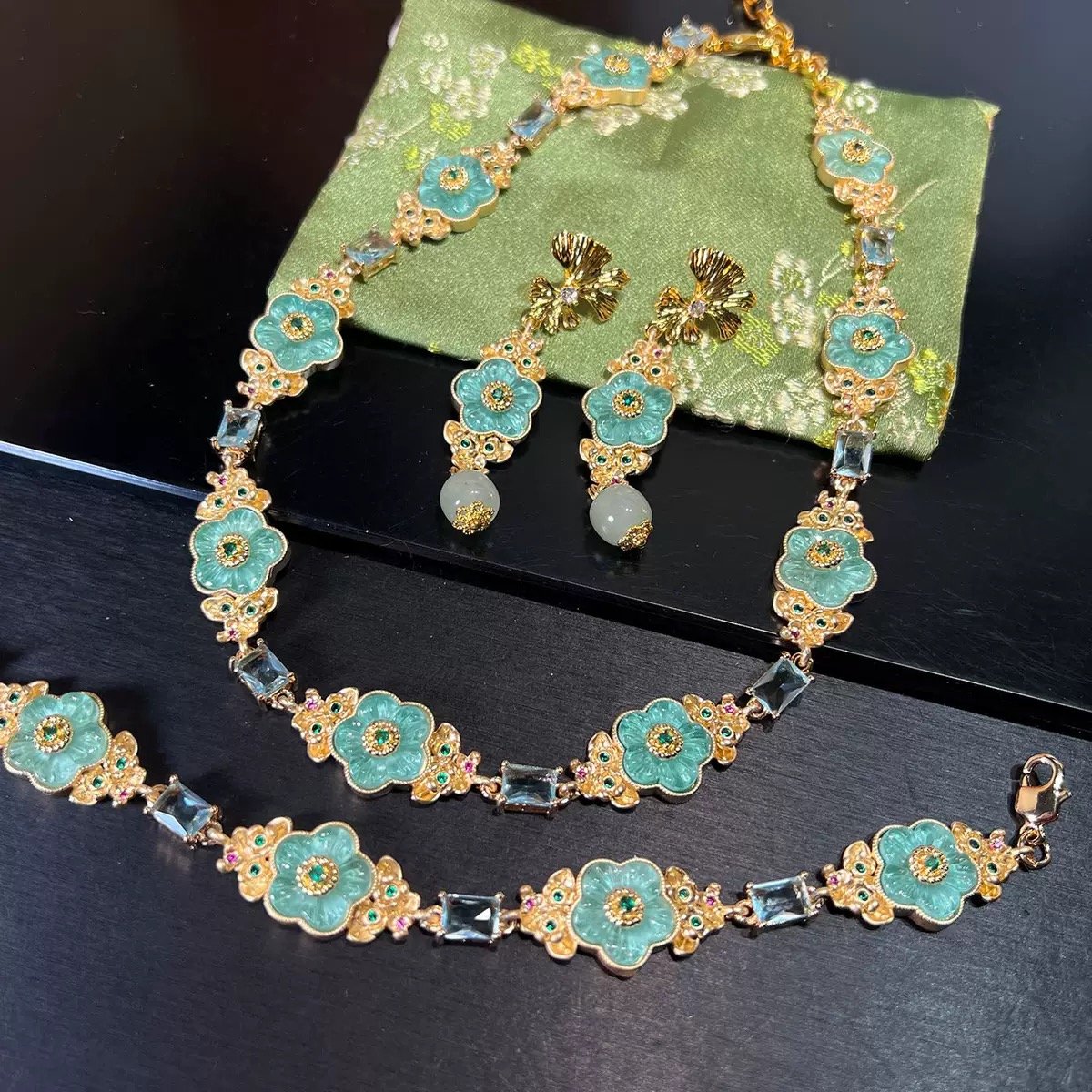 Vintage Floral Set – Necklace, Bracelet & Earrings - Image 9